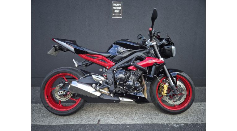 TRIUMPH Street Triple RX